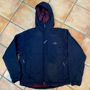 Men’s North Face Jacket with hood and zip out sleeves